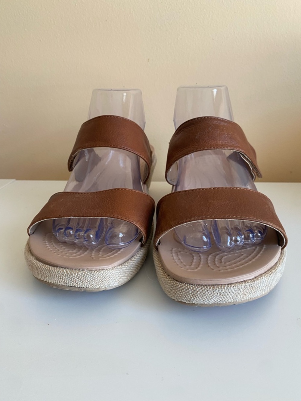 Crocs A-Leigh Sandal Woman 9 Wedge Heel Slides Brown Leather Adjustable - Picture 3 of 11